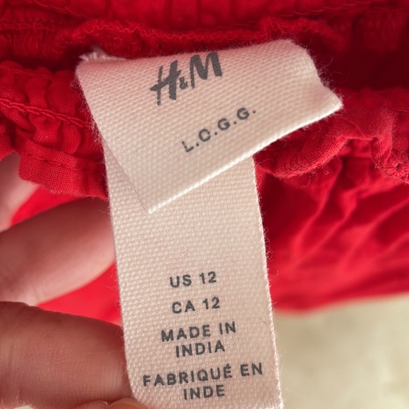 Red Dress - Picture 4 of 6